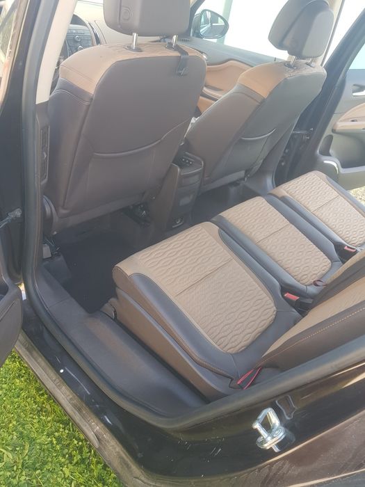 Opel zafira 7lugares  ano 2012