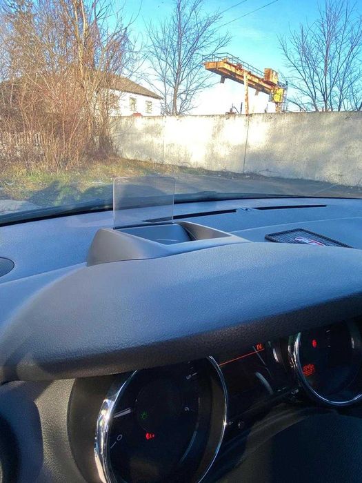 Продаю власне автомобіль Peugeot 3008    2009