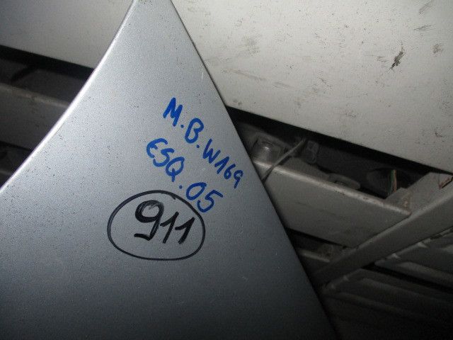 Guarda-lamas esquerdo MERCEDES-BENZ Classe A (W169)