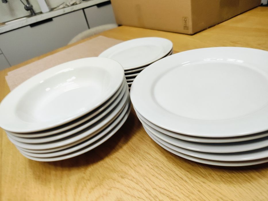 Zestaw talerzy 8 osob