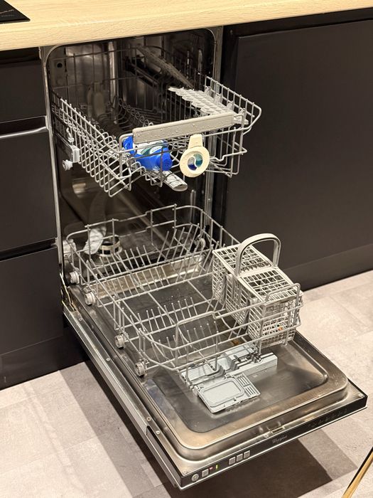 ZMYWARKA POD ZABUDOWE 45 Whirlpool 6 Programów SPRAWNA !