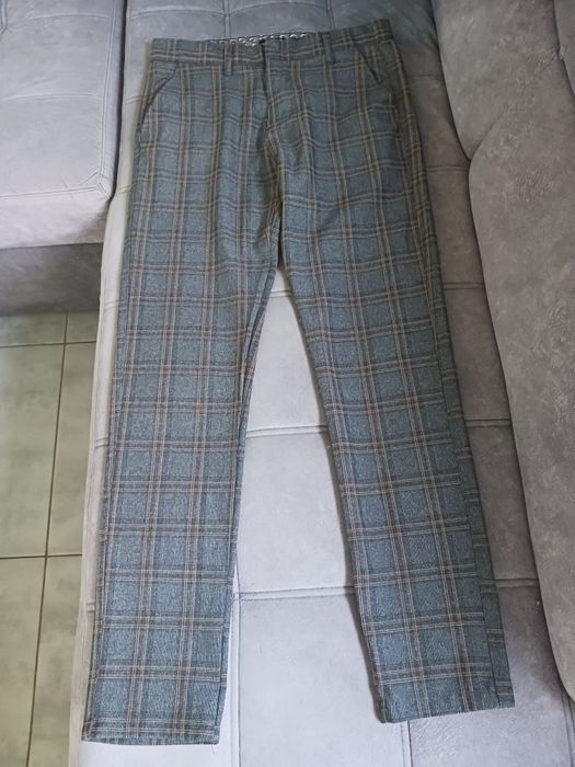 Spodnie męskie w kratkę