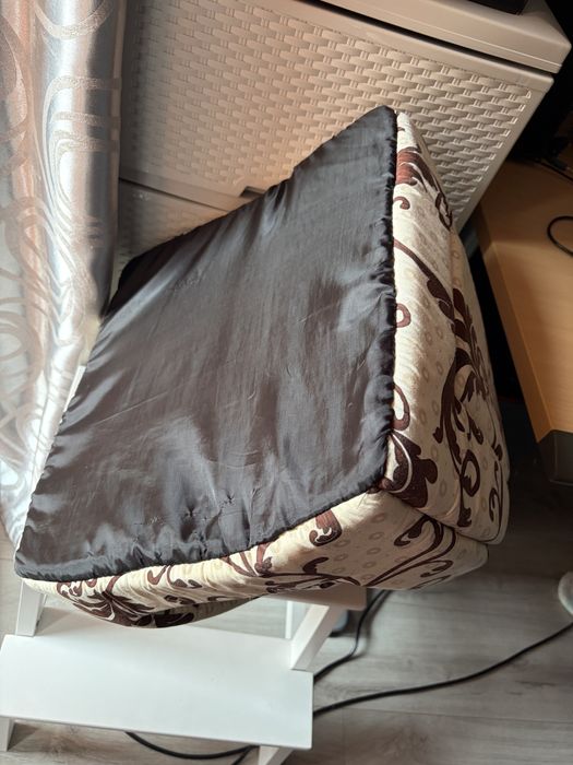 Домик-лежанка для кота тканевая