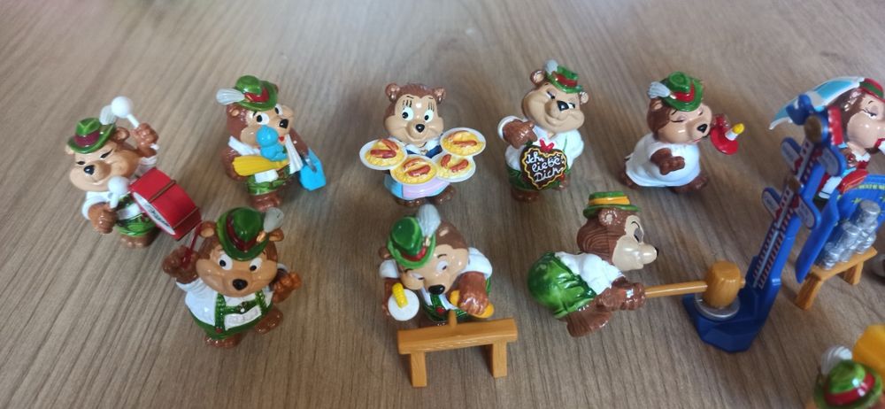 Figurki z Kinder niespodzianki Misie
