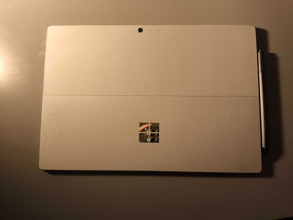 Microsoft Surface Pro 5 128GB + oryginalny rysik