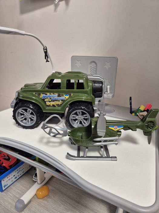 Технок. Дитячий набір військова техніка. Машинка. Гелікоптер.