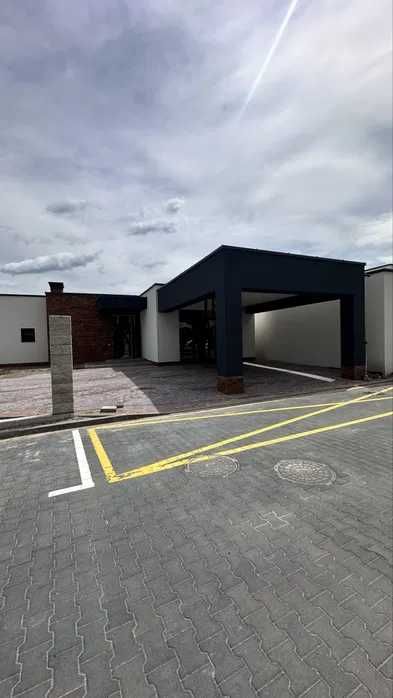 Будинок з ремонтом 207м2, 10 соток КМ, Стоянка - 330000уо