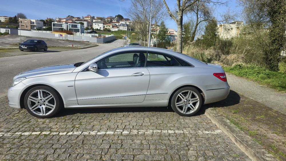 Mercedes-Benz E 350 CDi Avantgarde BlueEfficiency Auto