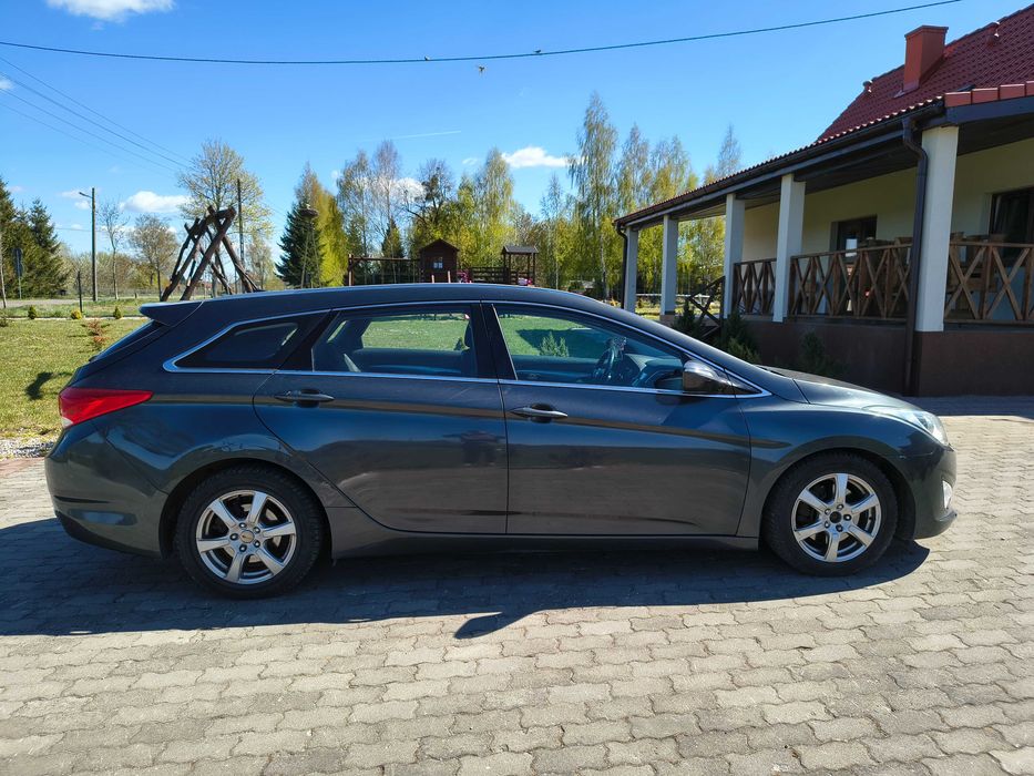 Sprzedam Hyundaia i40 kombi 1.7crdi