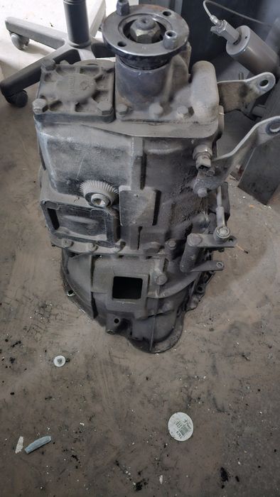 Caixa de velocidades Nissan Cabstar 110 3.0