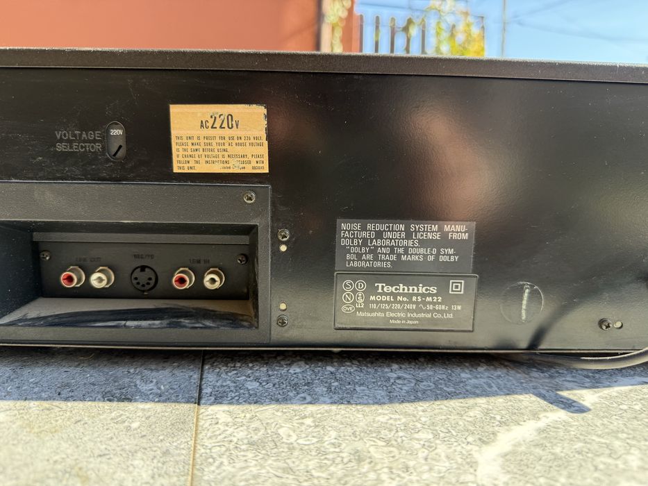 Magnetofon Technics M22