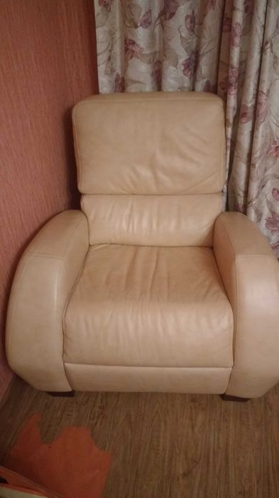 Шкіряне крісло(натуральна шкіра)