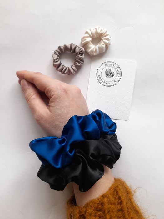 4 sztuki zestaw jedwabnych scrunchie gumek