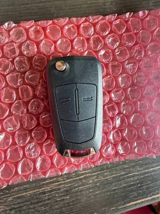 Opel Zafira B, Astra H,ключ на две кнопки,с платой!