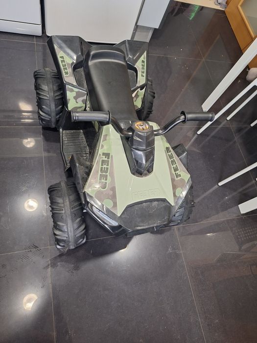 Moto 4 brinquedo feber