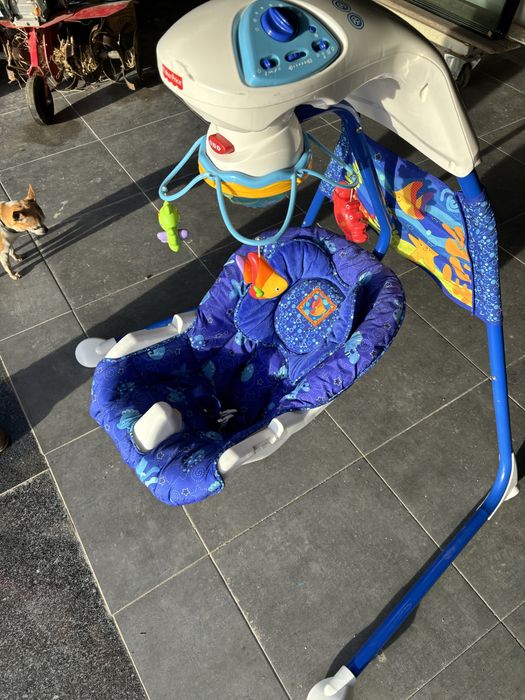 Cadeira com baloiço fisher price