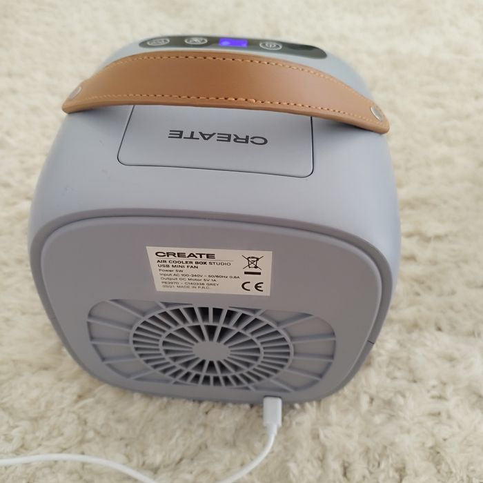 Mini ventilador de mesa