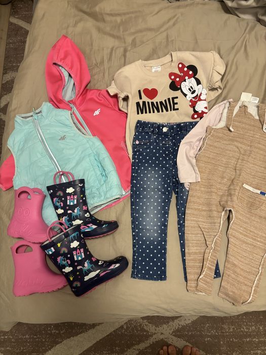 Kurtka 4f kalosze 2 pary zestaw ubranek