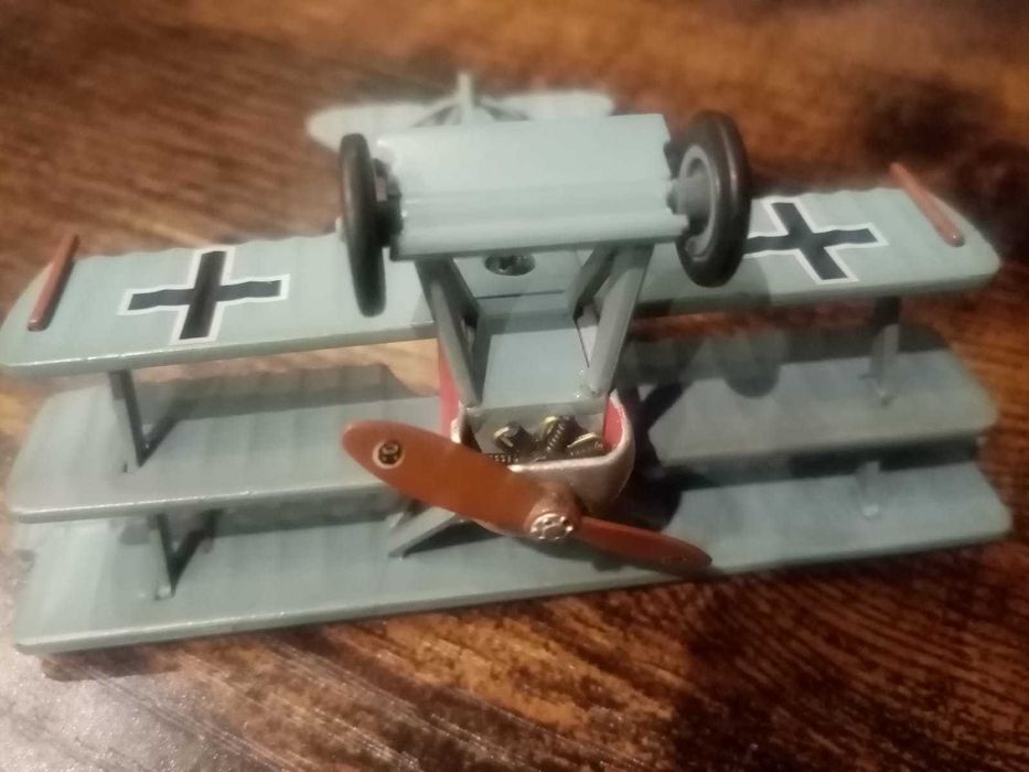 Czerwony Baron - samolot miniatura.