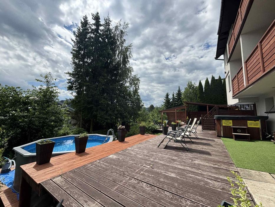 Apartamenty 4-osobowe z aneksami kuchennymi, jacuzzi, sauna, basen