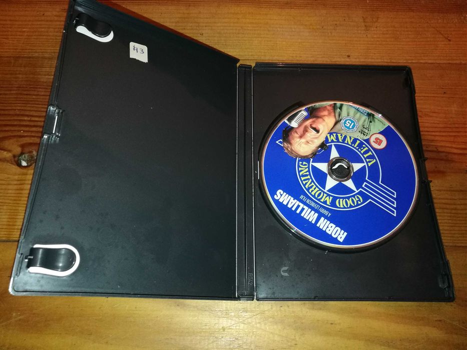 GOOD MORNING VIETNAM (Bom Dia Vietnam) DVD (legendagem em Português)