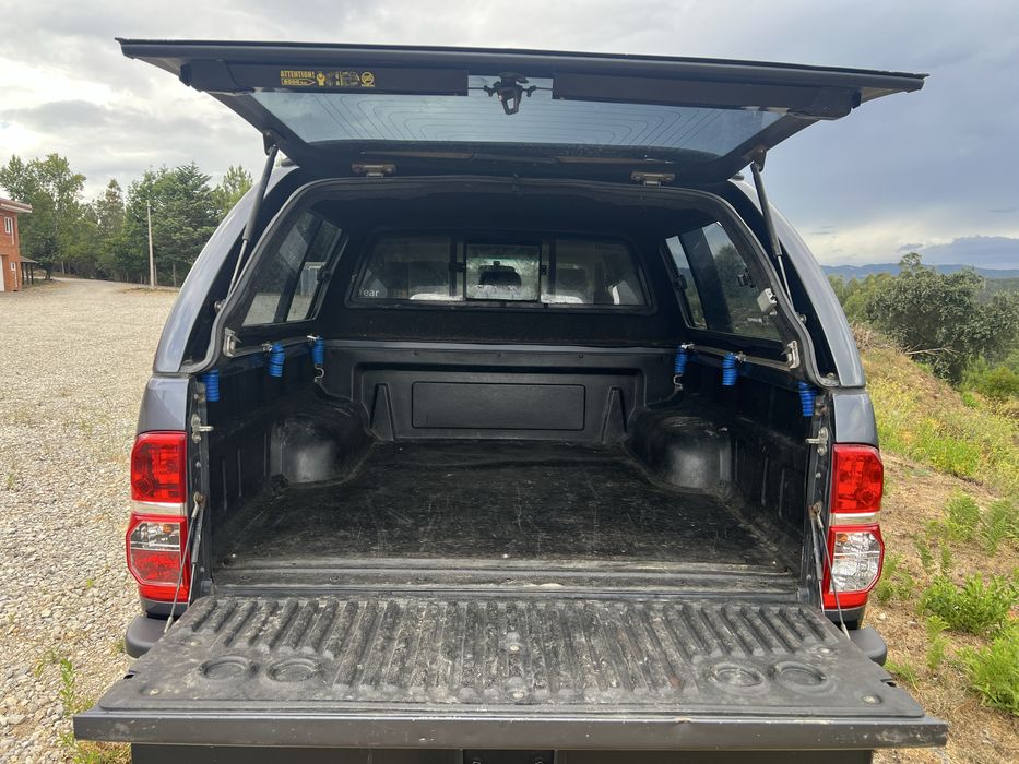 Toyota Hilux 3.0 D-4D ano 2012 – Motor Novo,