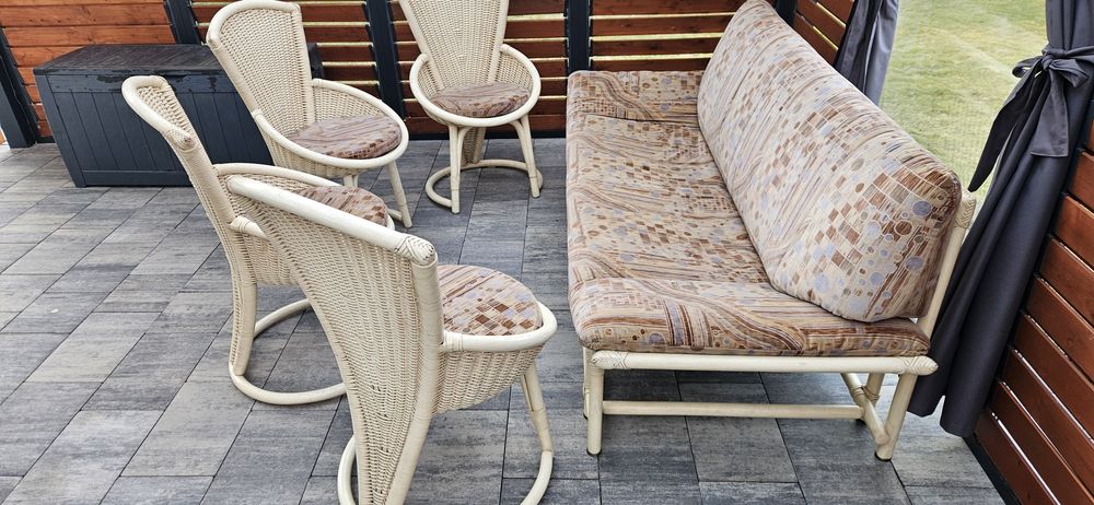 Meble z oryginalnego rattanu