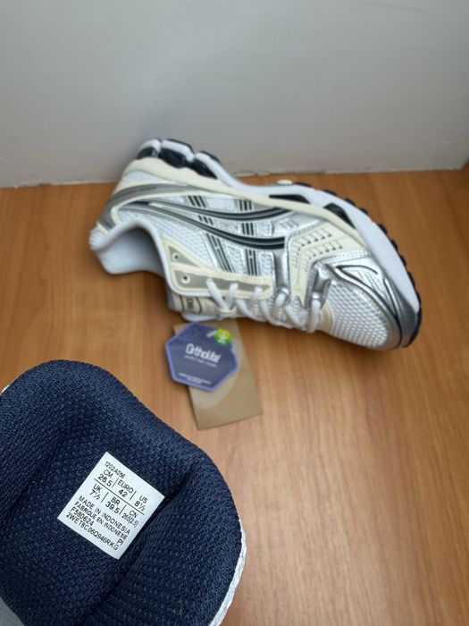 Кроссовки Asics Gel Kayano 14 размер 42 оригинал спортивные бег run