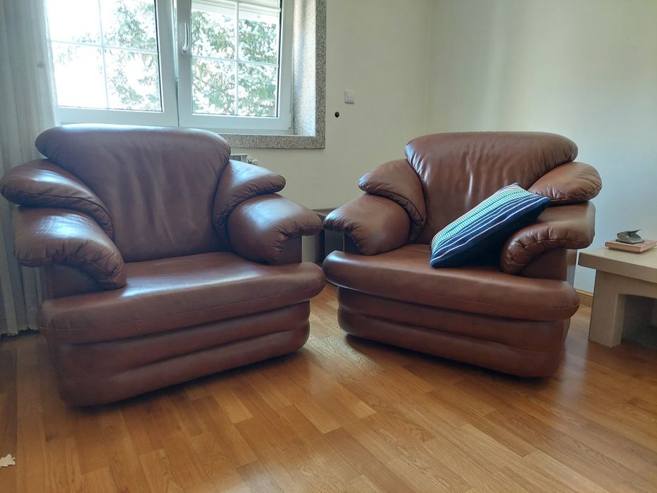 Poltronas em pele