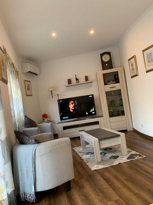 Vendo T2 metro Odivelas