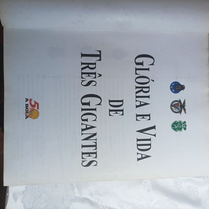 Livro da glória e vida dos três gigantes