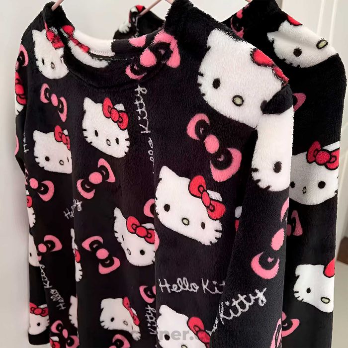Плюшева жіноча піжама Hello Kitty піжама хелоу кіті кітті чорна