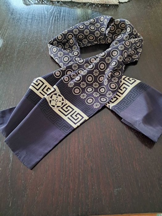 Męski szaliczek elegancki