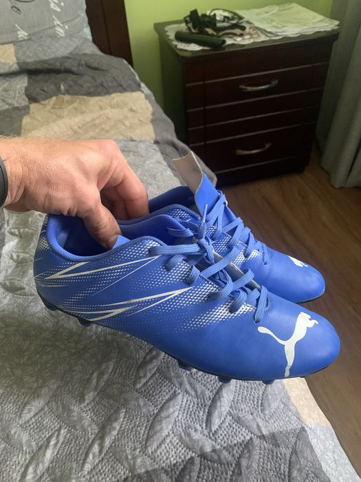 Бутси футбольні пума