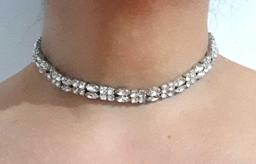 Choker prateado com pedras Zara (usado)