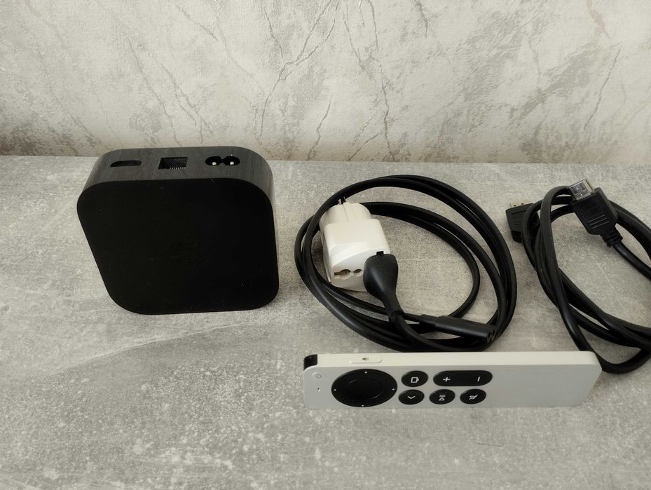 Apple TV . В ідеальному стані.