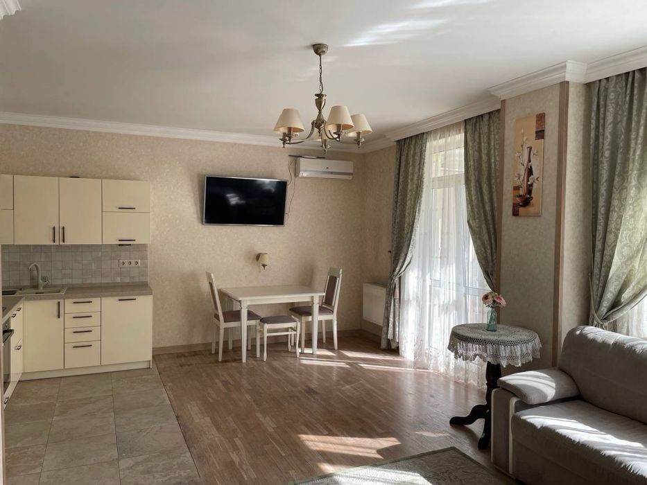 Оренда квартири біля метро Лівобережна