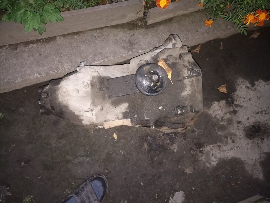 Коробка Мерседес спринтер 2.9