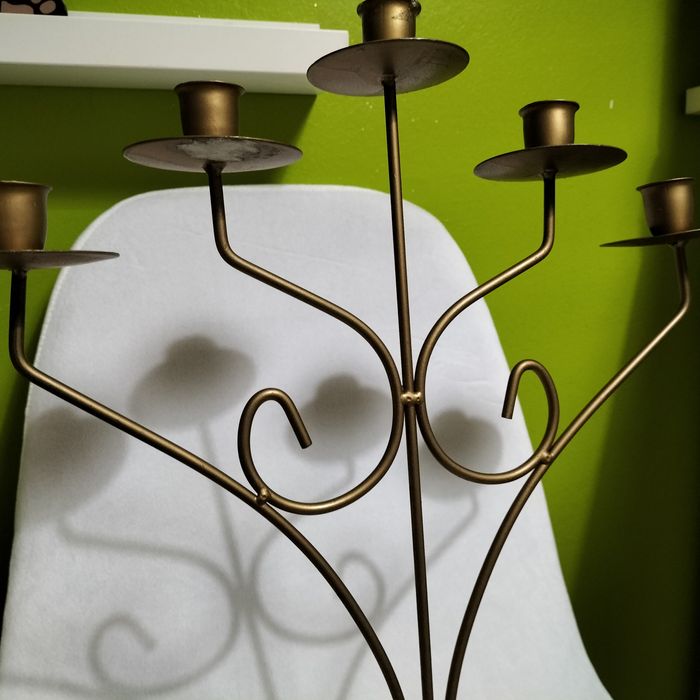 Castiçal metal dourado 5 velas altura: 50 cm X Larg: 40 cm :