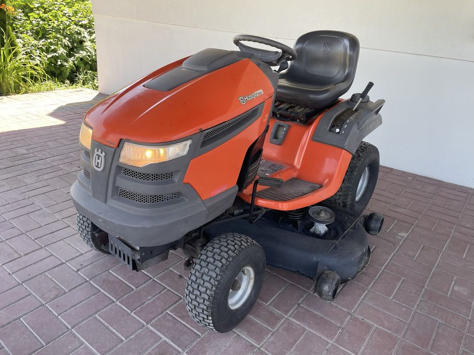 Mocny Traktorek Kosiarka Husqvarna YTH2454T V2 24KM Briggs 130cm tempomat hydro