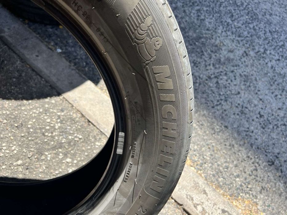 215/65/17 Michelin 2 pneus