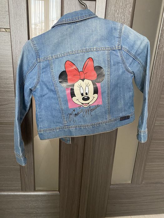 Куртка для дівчинки 116-122р