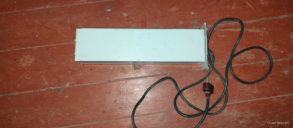 Лабораторний блок живлення із СРСР