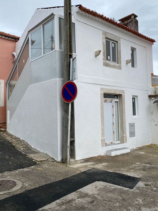 Moradia  T2 remodelada em Loures