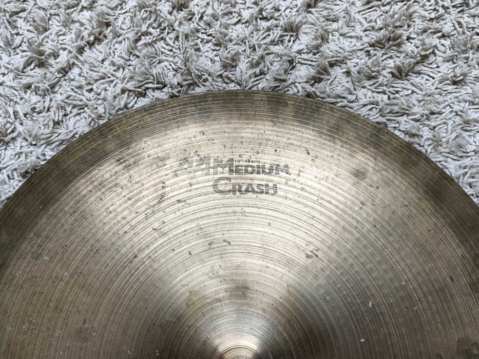 Talerz perkusyjny SABIAN AA MEDIUM CRASH 18"