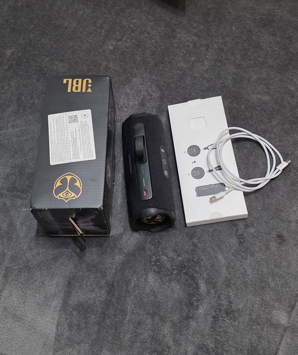 JBL Flip 7 Tomorrowland