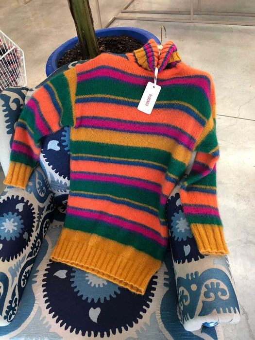 Sweter Włoskiej marki KONTATTO