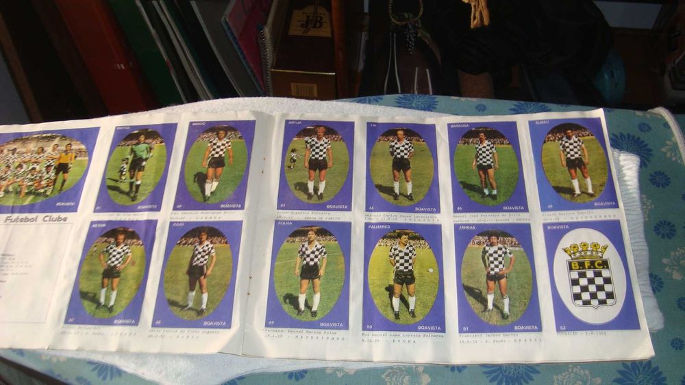 coleçao de cromos de futebol antiga