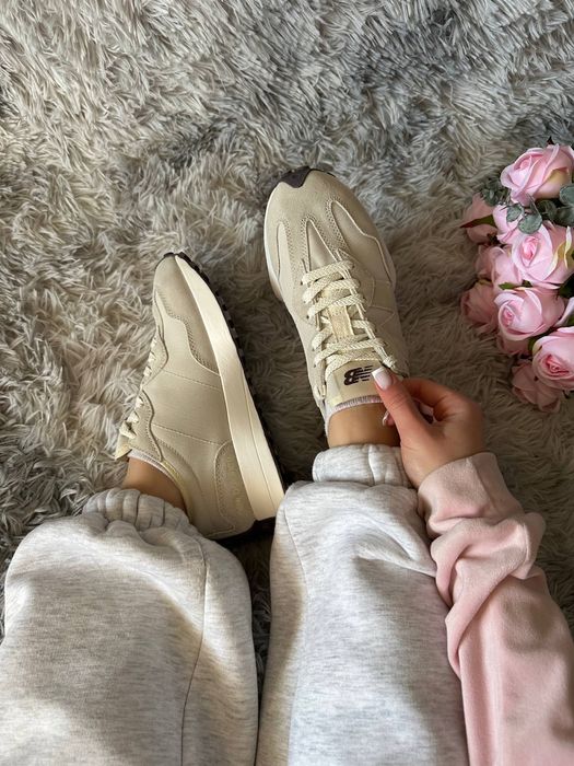 New Balance 327 Beige Grey