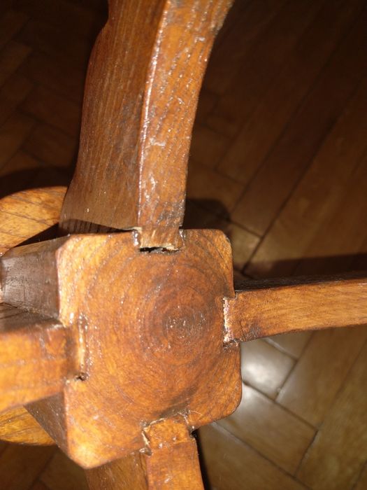 Kwietnik lite drewno PRL